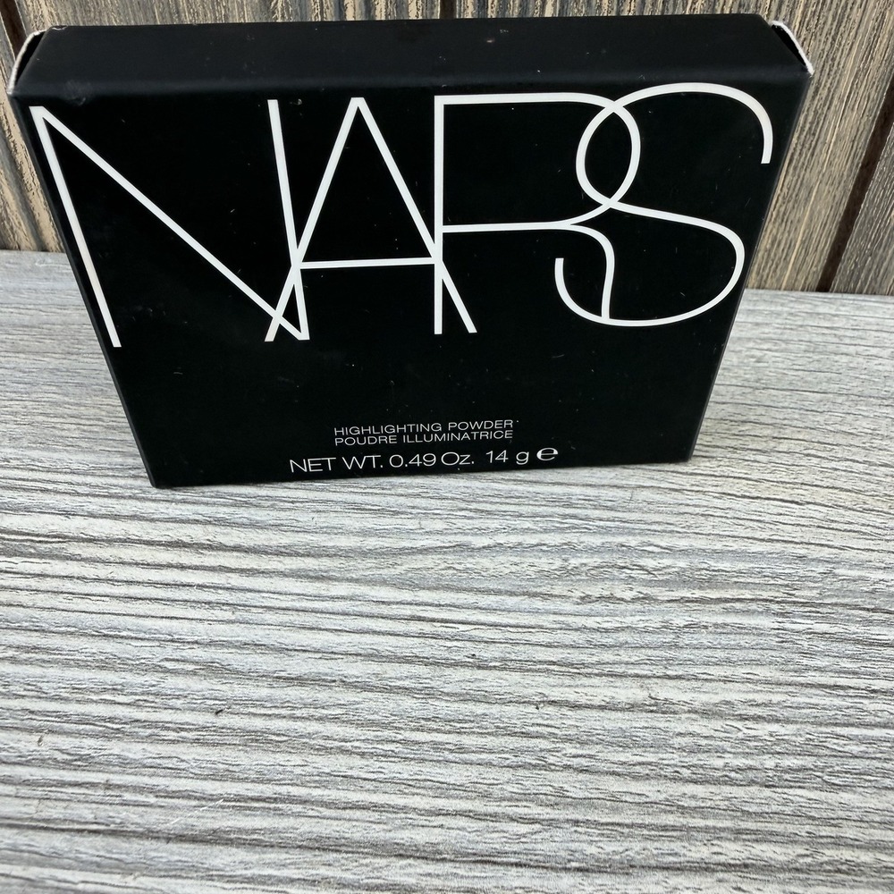 Nars Highlighting Powder St. BARTHS 5227 - Full Size 0.49 Oz. / 14 g New - Picture 14 of 15